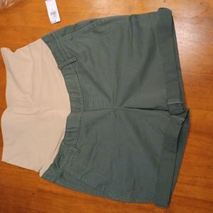 Gap maternity shorts size 2